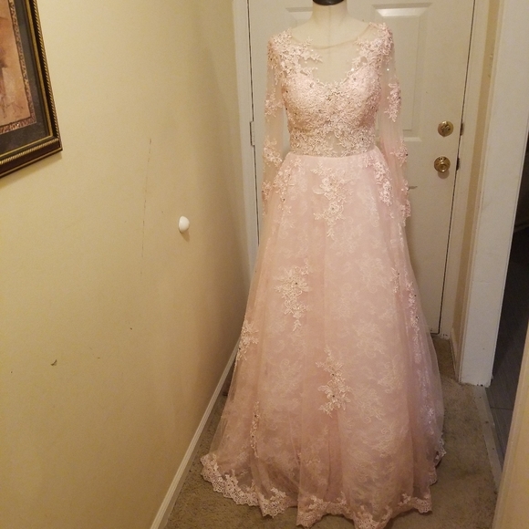 Dresses & Skirts - Pink dress